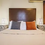 Sagredo Traditional House 3*