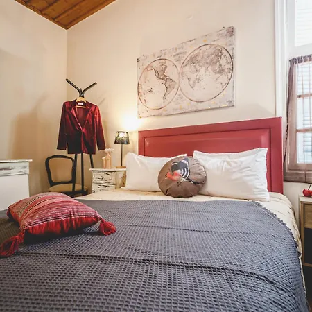Sagredo Traditional House Guest house