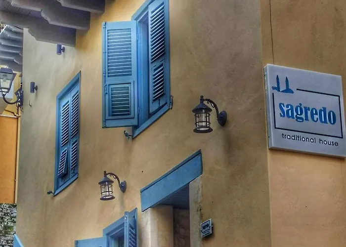 Sagredo Traditional House 4*