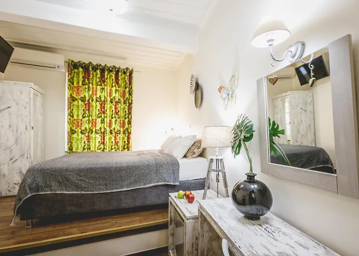 Sagredo Traditional House