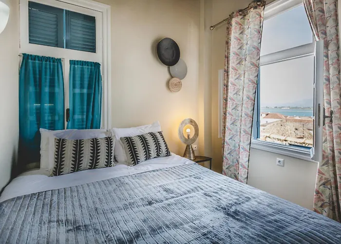 Sagredo Traditional House Гостевой дом Нафплион